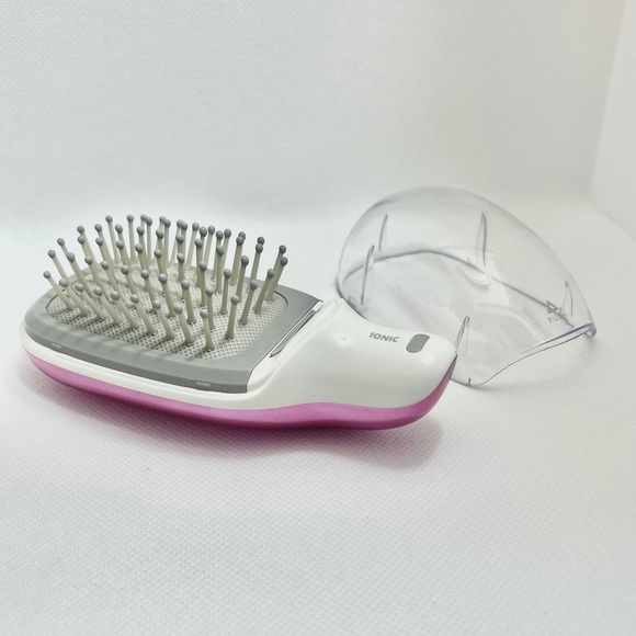 Korea Fashion Portable Compact Ionic Hair Brush - Picture 2 of 9